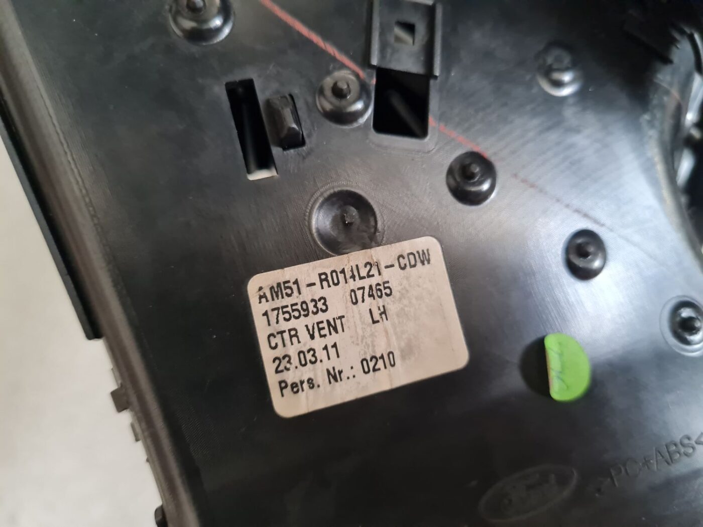 Mērinstrumentu paneļa gaisa vads, centrā priekš FORD C-MAX 2011