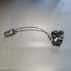 Priekšējo labo durvju slēdzene priekš TOYOTA HILUX 2009