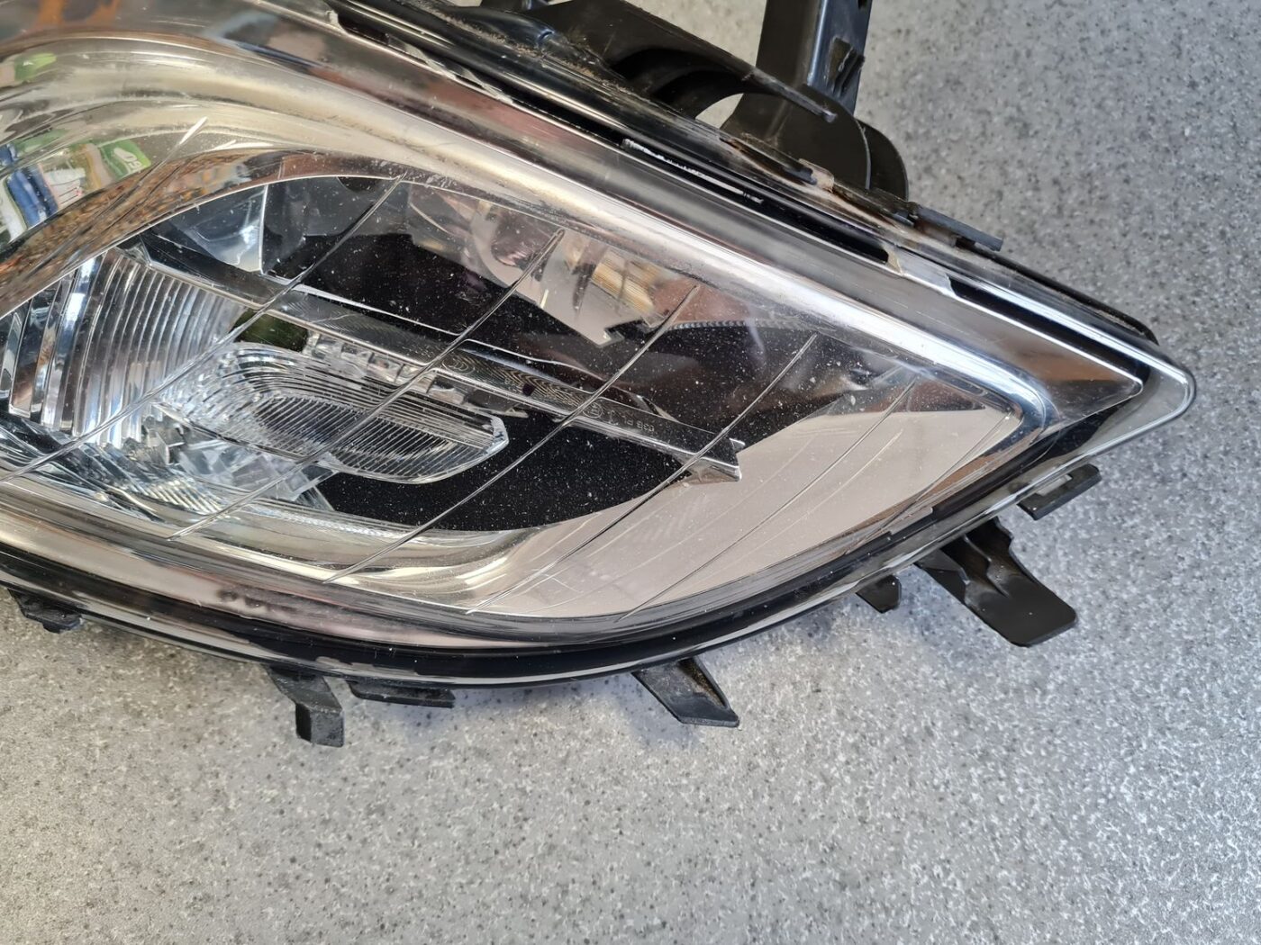 Miglas lukturis priekšā pa kreisi priekš OPEL ASTRA J 2011