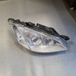 Priekšējais labais lukturis priekš Mercedes Benz S-class  2005-2009 1305235874