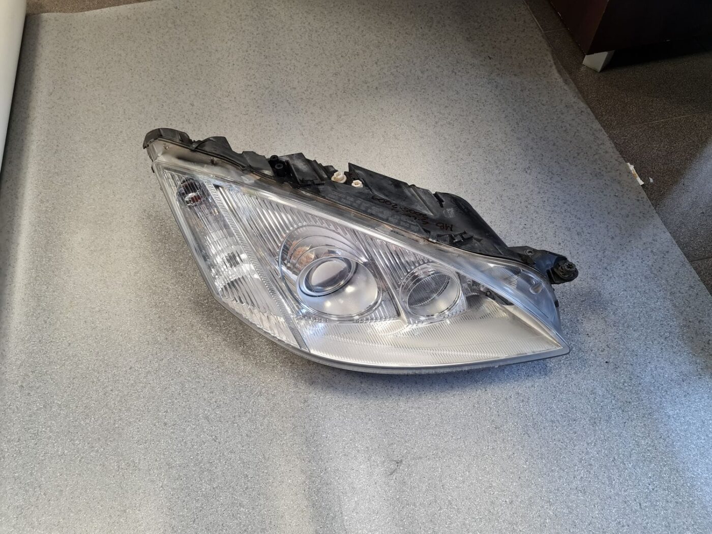 Priekšējais labais lukturis priekš Mercedes Benz S-class 2005-2009 1305235874 1 Priekšējais labais lukturis priekš Mercedes Benz S-class 2005-2009 1305235874