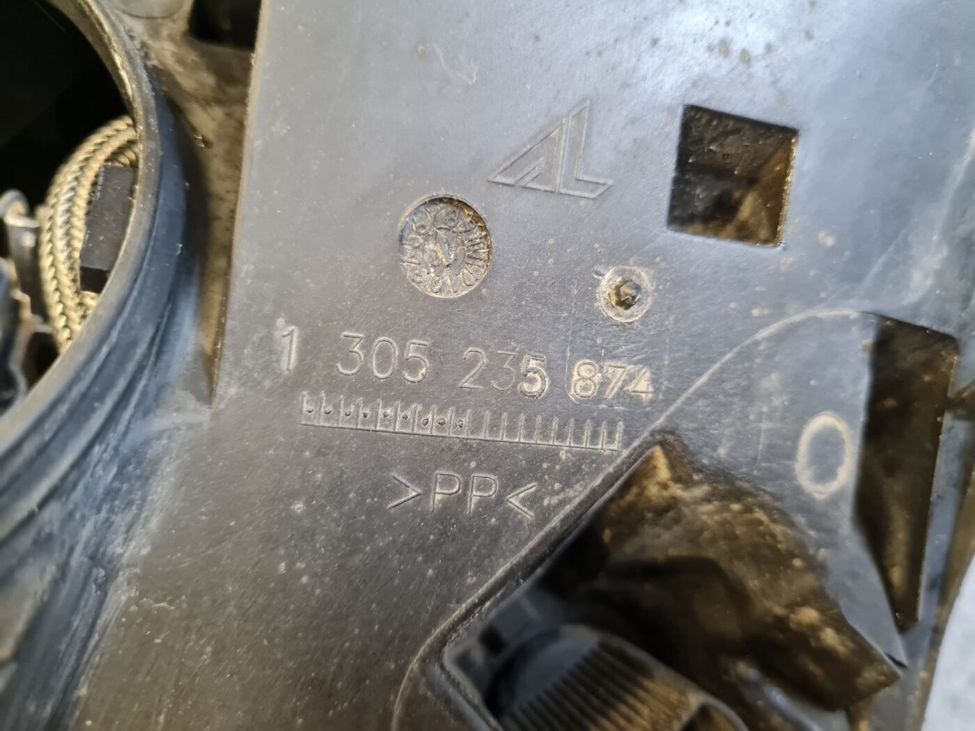 Priekšējais labais lukturis priekš Mercedes Benz S-class 2005-2009 1305235874 6 Priekšējais labais lukturis priekš Mercedes Benz S-class 2005-2009 1305235874