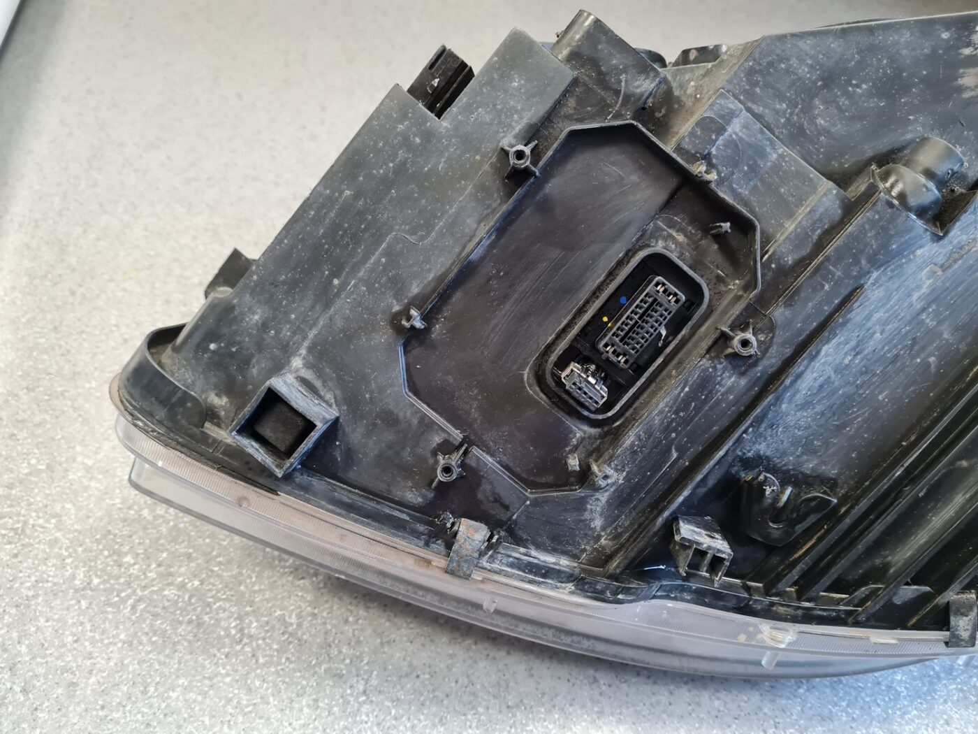 Priekšējais labais lukturis priekš Mercedes Benz S-class 2005-2009 1305235874 4 Priekšējais labais lukturis priekš Mercedes Benz S-class 2005-2009 1305235874