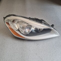 Priekšējais labais lukturis priekš VOLVO XC60 2009