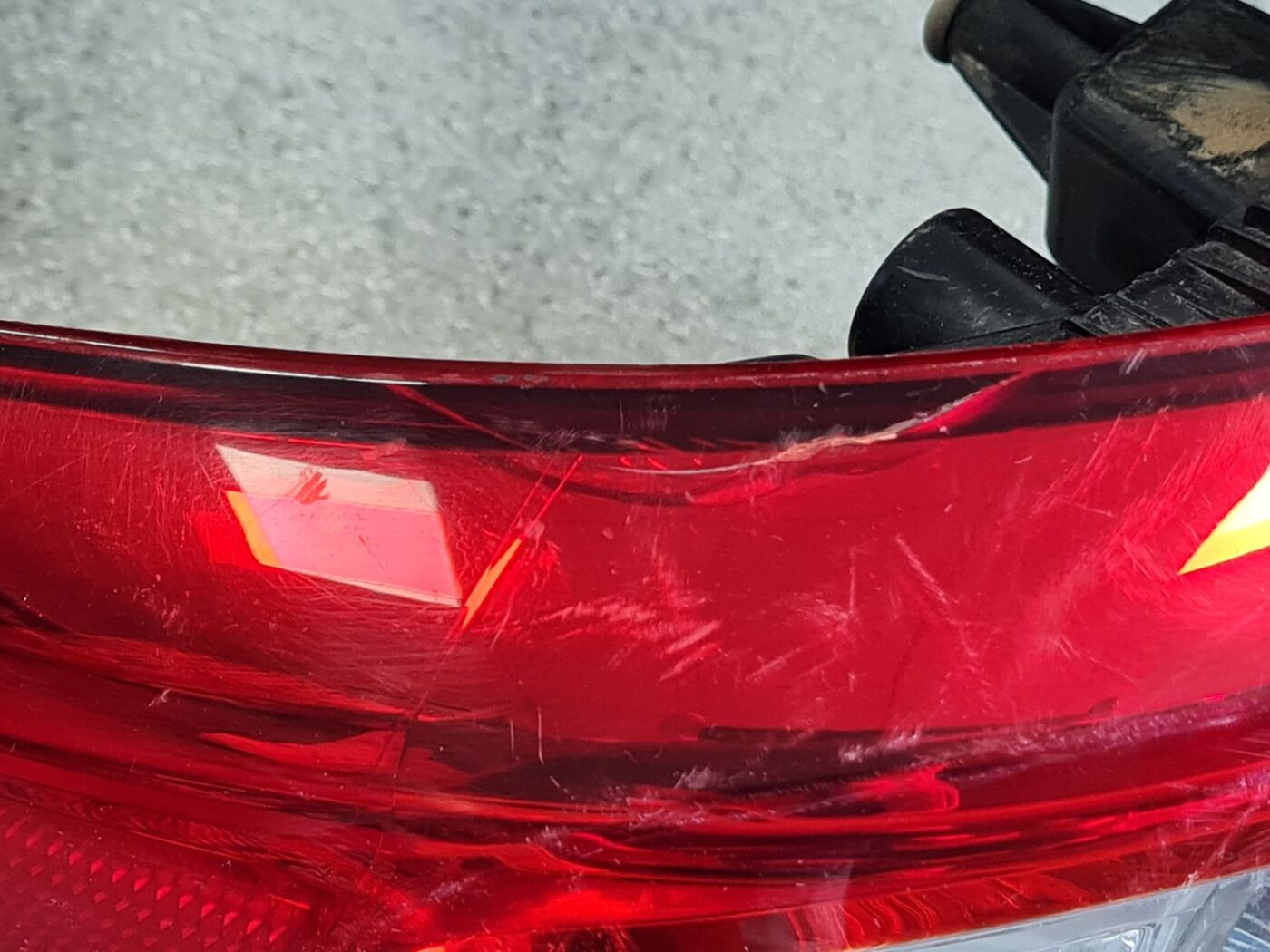 Aizmugurējais kreisais lukturis priekš Hyundai Santa Fe 2006-2012 924012B5 11 Aizmugurējais kreisais lukturis priekš Hyundai Santa Fe 2006-2012 924012B5