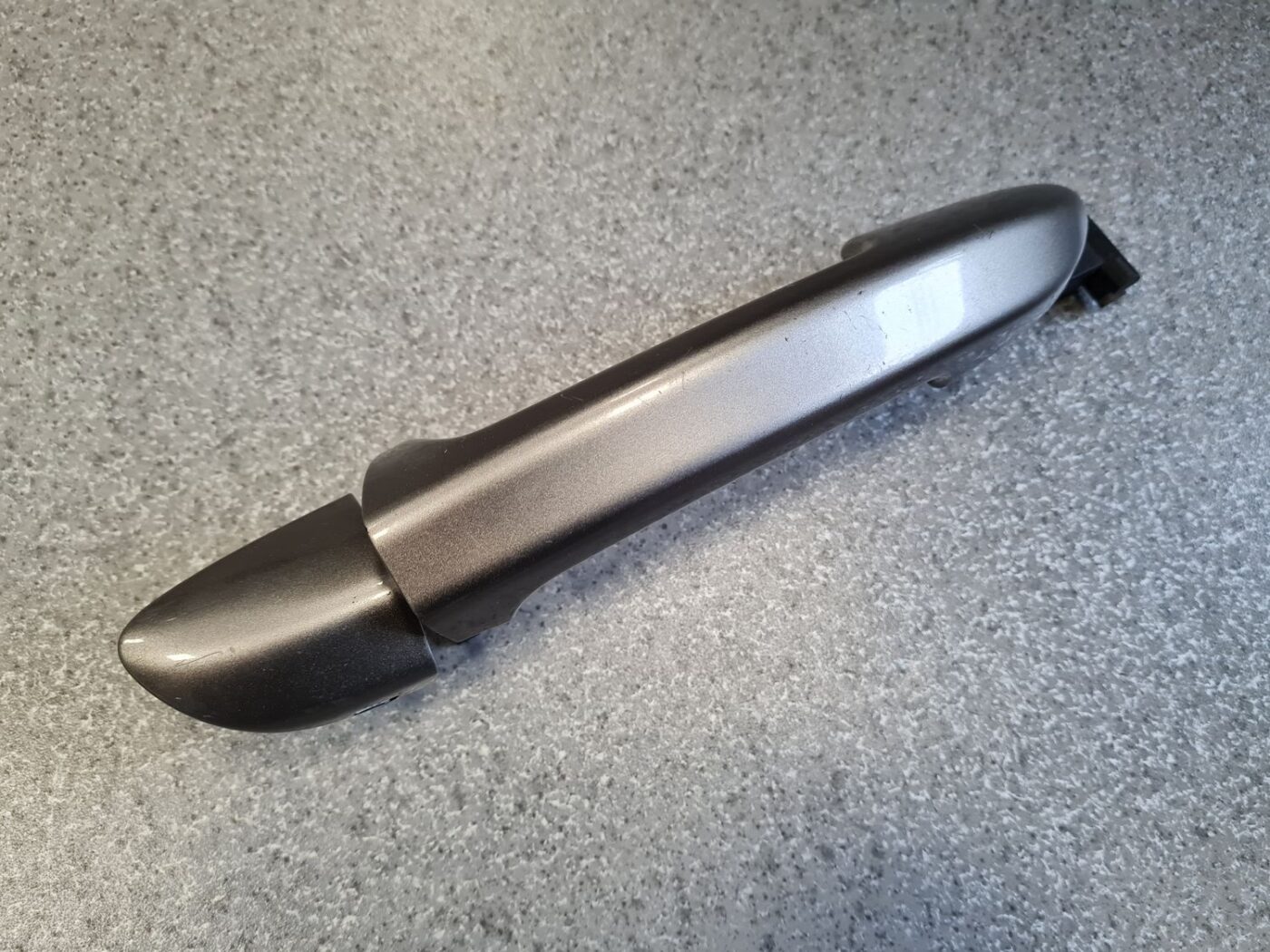 Aizmugurējāis labais durvju rokturis priekš VW PASSAT CC 2009