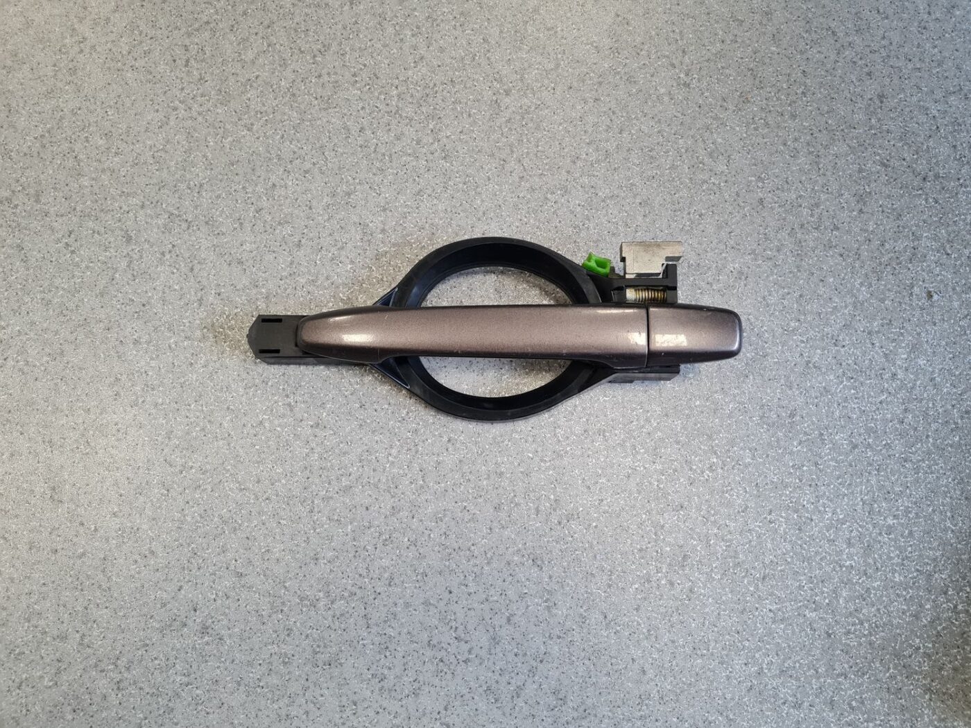 Aizmugurējais kreisais durvju rokturis priekš MITSUBISHI ASX 2011 1 Aizmugurējais kreisais durvju rokturis priekš MITSUBISHI ASX 2011