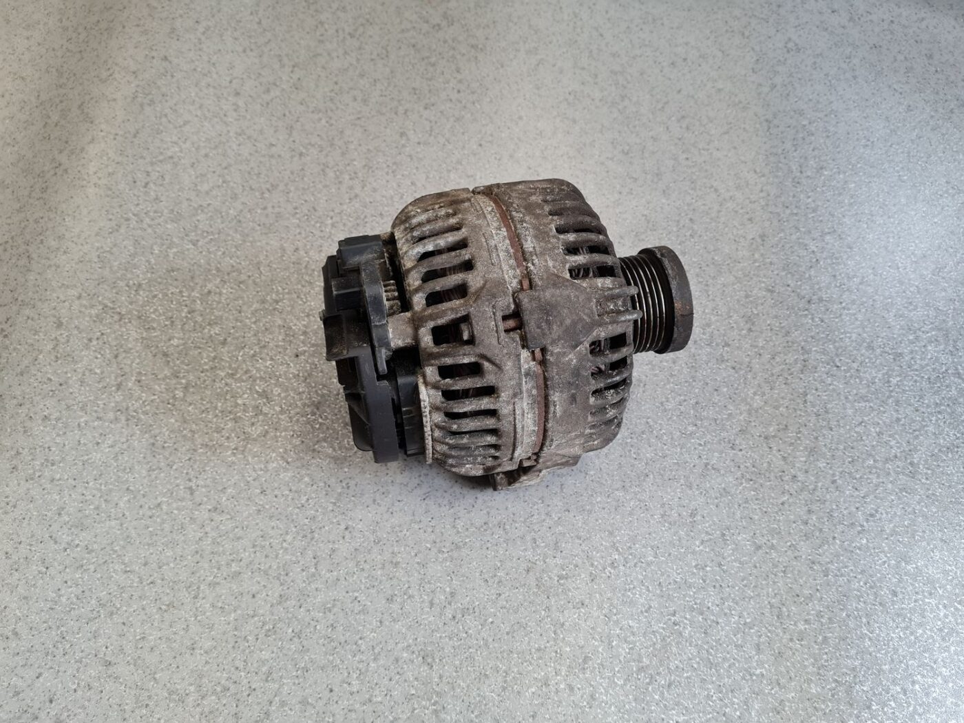 Ģenerators priekš VOLVO V70 2007