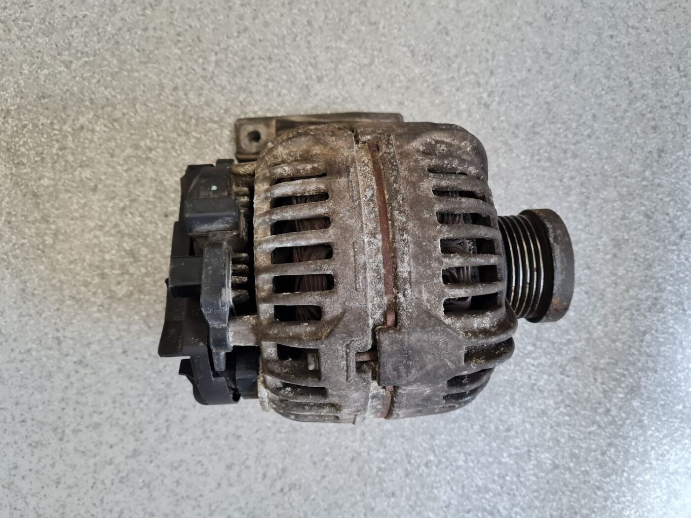 Ģenerators priekš VOLVO V70 2007