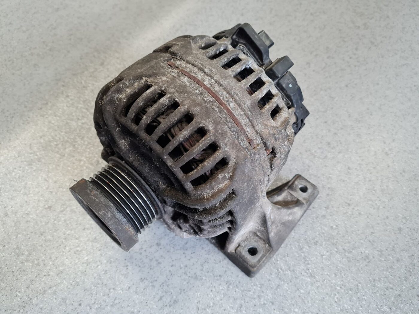 Ģenerators priekš VOLVO V70 2007