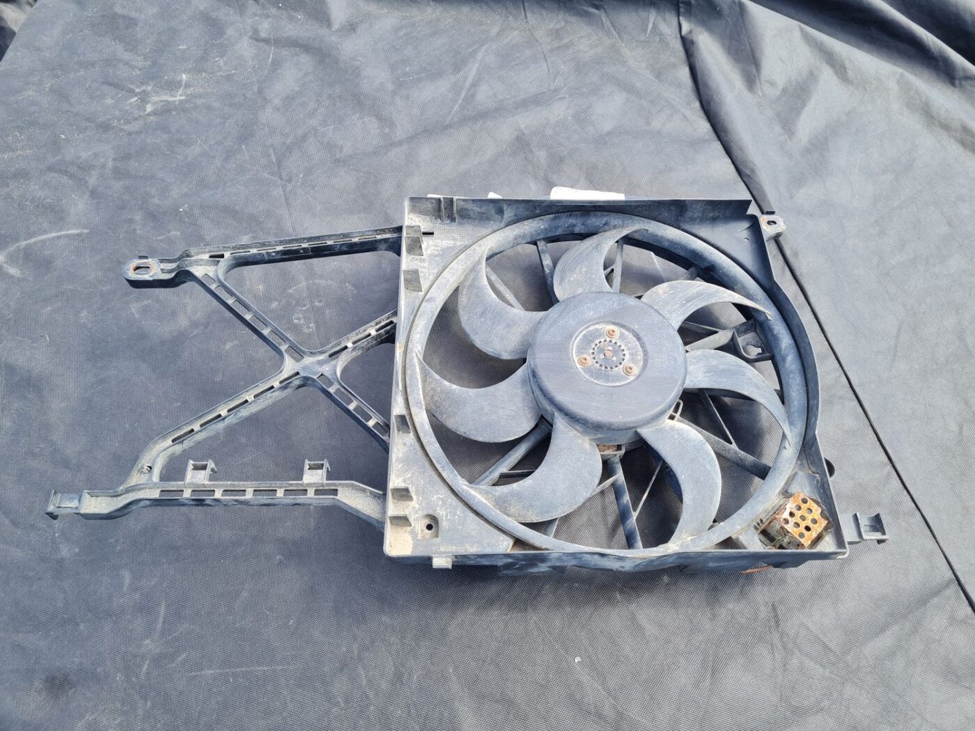 Dzesēšanas radiatora ventilators priekš OPEL ASTRA H 2005 GREEN