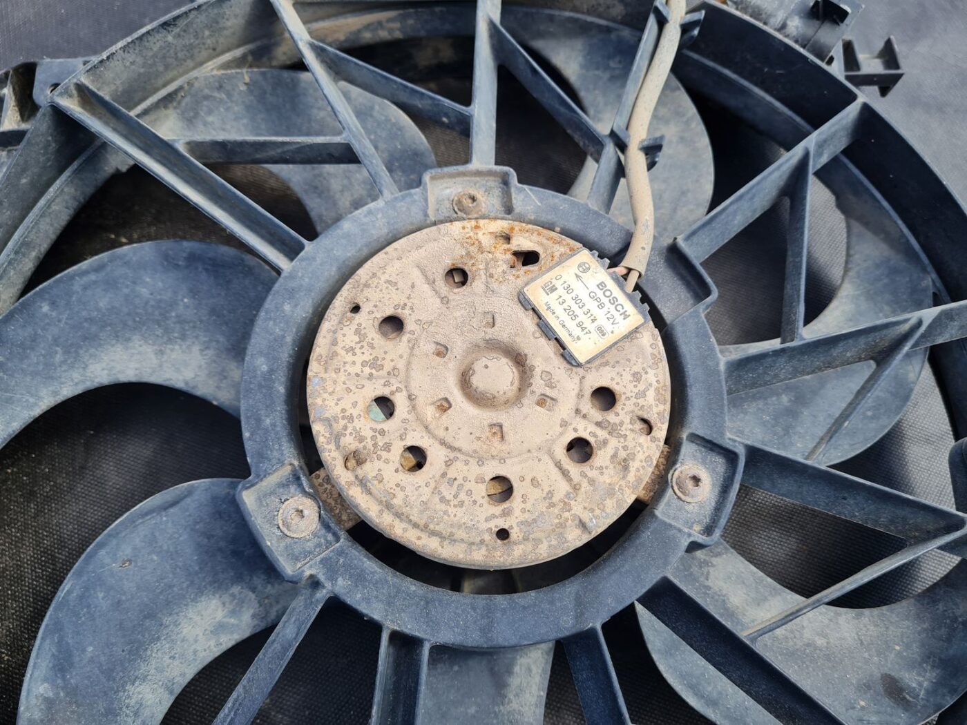 Dzesēšanas radiatora ventilators priekš OPEL ASTRA H 2005 GREEN