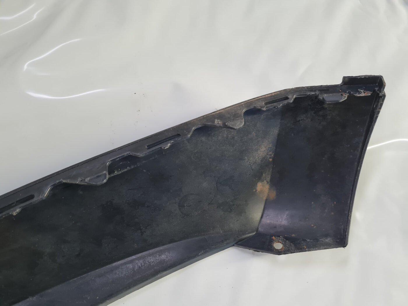 Bufera spoileris priekš VW Tiguan 2007-2016 5N0805903 4 Bufera spoileris priekš VW Tiguan 2007-2016 5N0805903