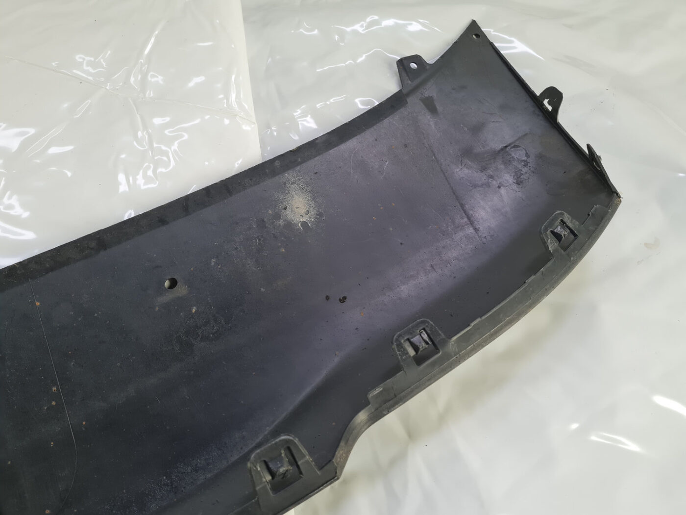 Aizmugurēja bufera spoileris (lūpa) priekš OPEL ASTRA J 2012