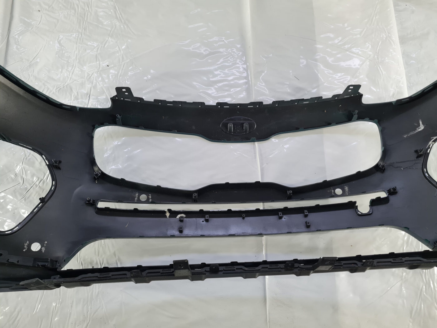 Priekšējais buferis priekš KIA Sportage 2016-2021 86511F1000 11 Priekšējais buferis priekš KIA Sportage 2016-2021 86511F1000