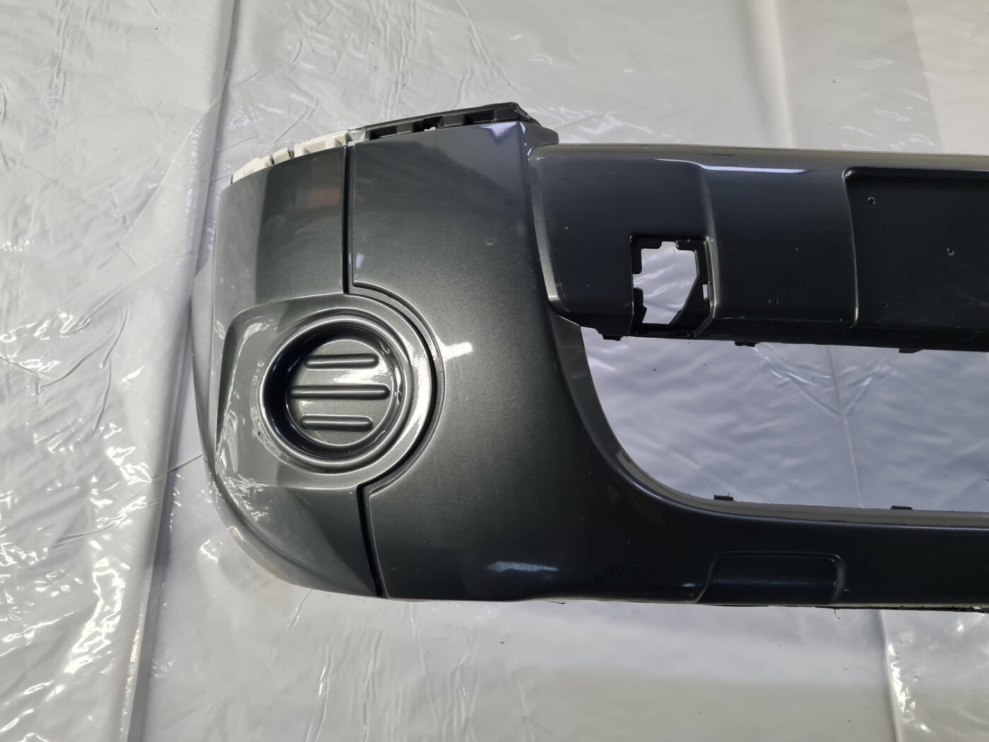 Priekšējais buferis priekš CITROEN BERLINGO 2014 18 Priekšējais buferis priekš CITROEN BERLINGO 2014