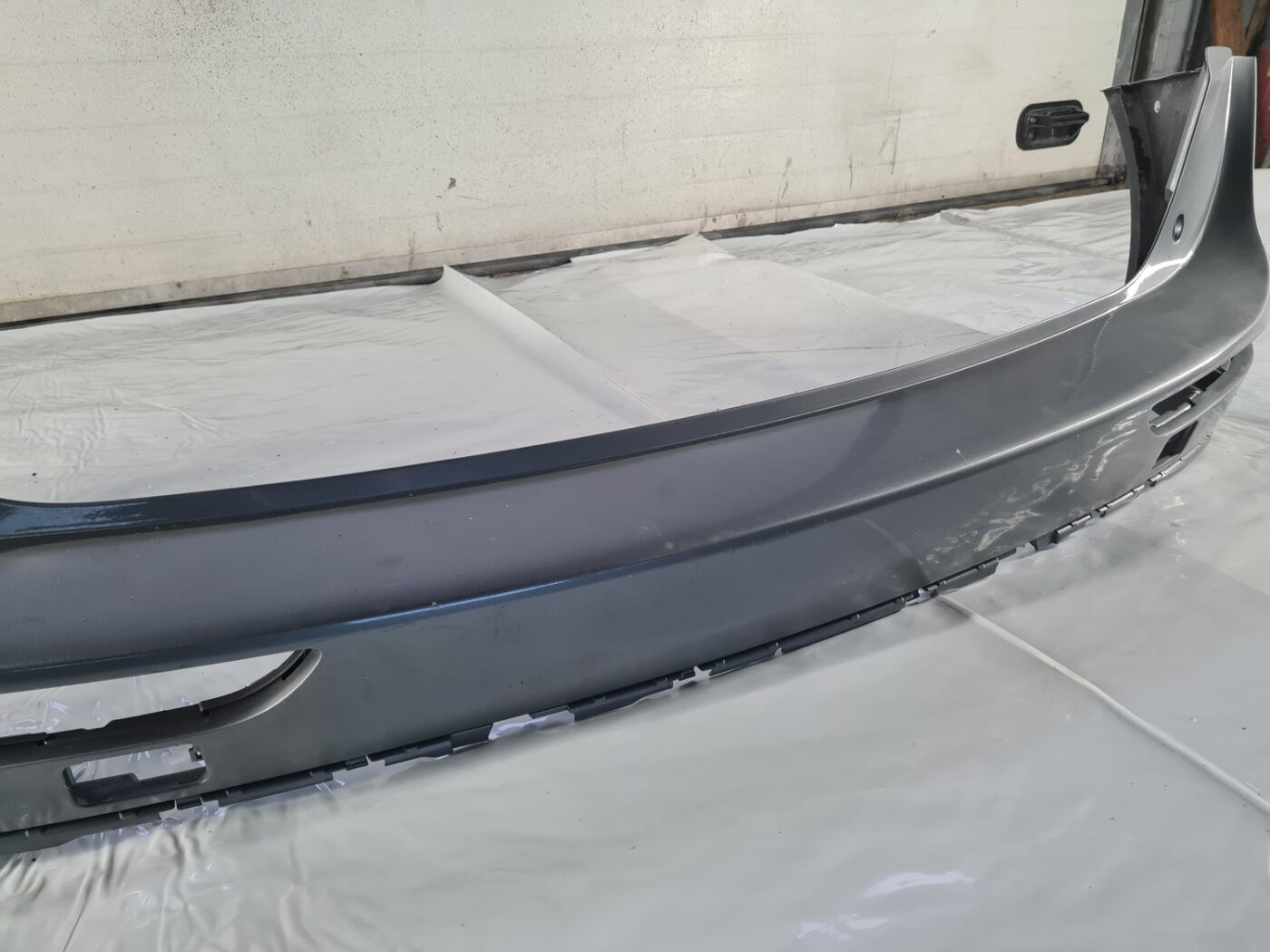 Aizmugures buferis priekš Audi Q5 2008-2017 8R0807511