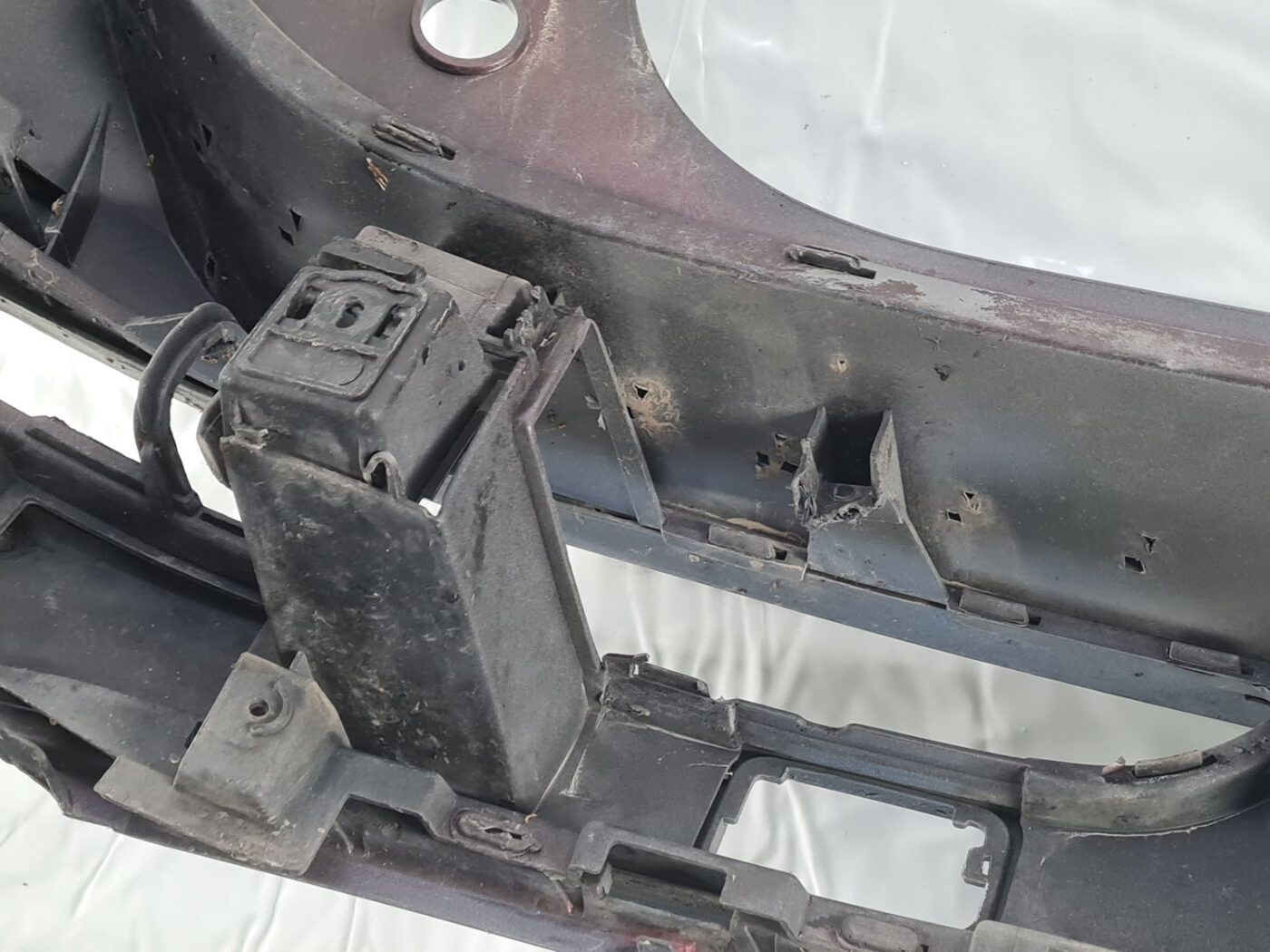 Aizmugures buferis priekš Audi Q5 2008-2017 8R0807511