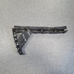 Priekšēja bufera kronšteins priekš CITROEN PICASSO 2007