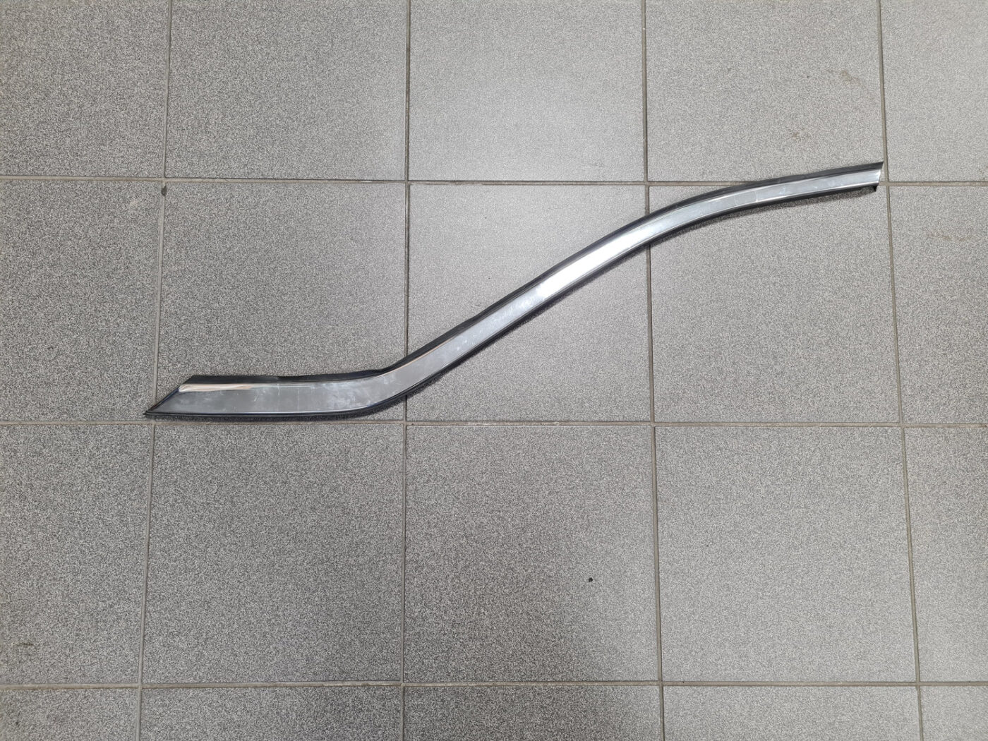 Aizmugurēja spārna uzlika (moldings) priekš OPEL ASTRA SPORT 2017