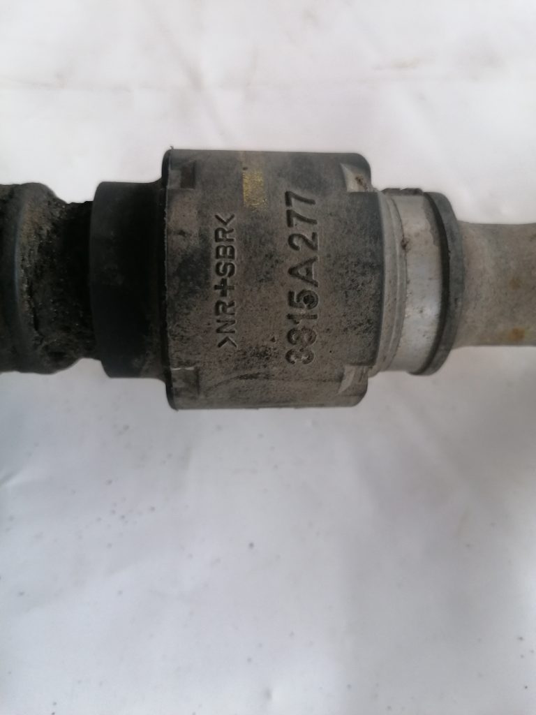 Pusass priekšēja labā priekš CITROEN C-CROSSER 2009