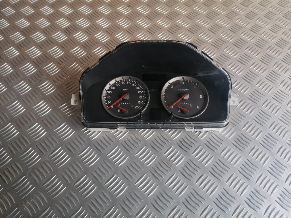 Spidometrs priekš VOLVO C30 2008 TURQUOISE 1 Spidometrs priekš VOLVO C30 2008 TURQUOISE