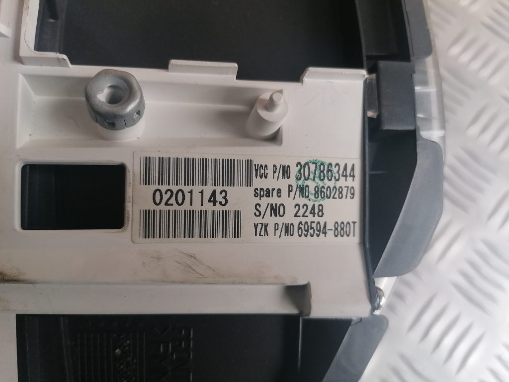 Spidometrs priekš VOLVO C30 2008 TURQUOISE 3 Spidometrs priekš VOLVO C30 2008 TURQUOISE