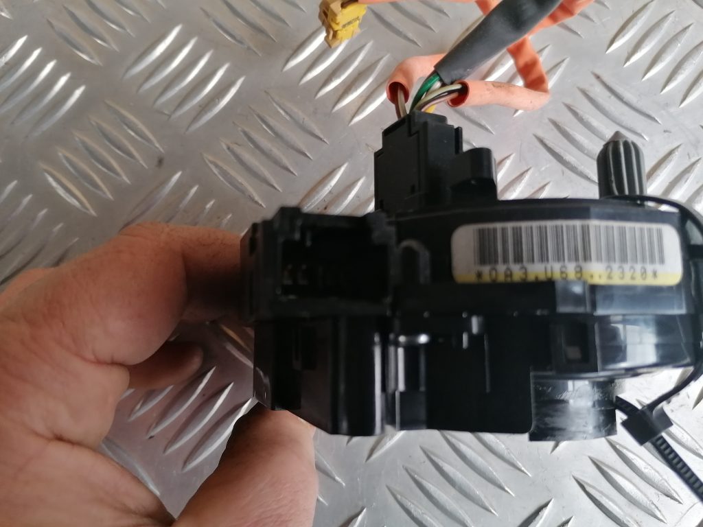 Drošības spilvena slīdgredzens priekš VOLVO C30 2008 TURQUOISE 6 Drošības spilvena slīdgredzens priekš VOLVO C30 2008 TURQUOISE