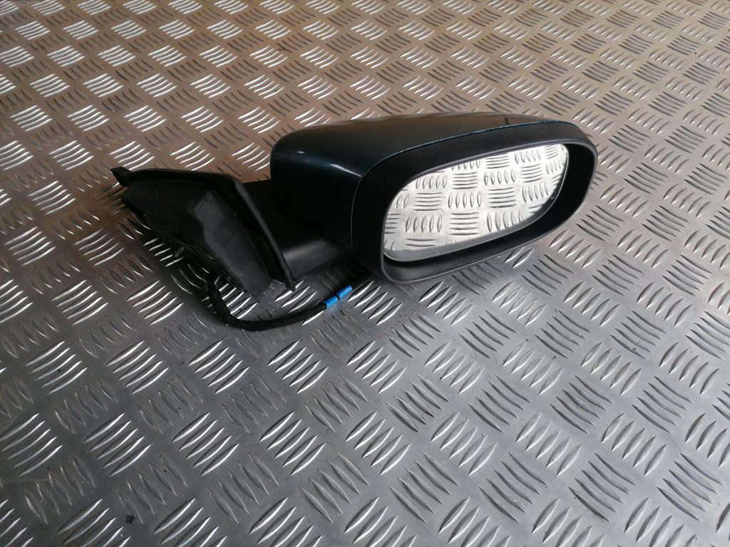 Ārējais spogulis, pa labi priekš VOLVO C30 2008 TURQUOISE