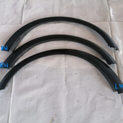 Priekšēja spārna uzlika/moldings priekš VOLVO C30 2008 TURQUOISE