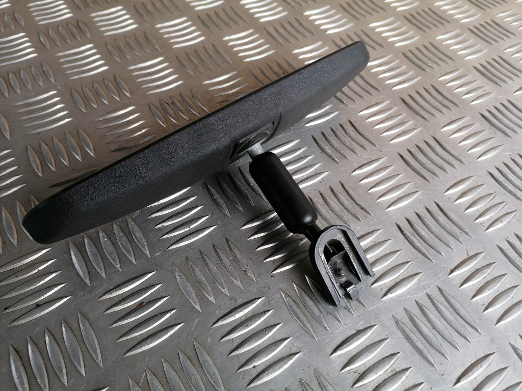 Salona atpakaļskata spogulis priekš Subaru Forester 2001 3 Salona atpakaļskata spogulis priekš Subaru Forester 2001