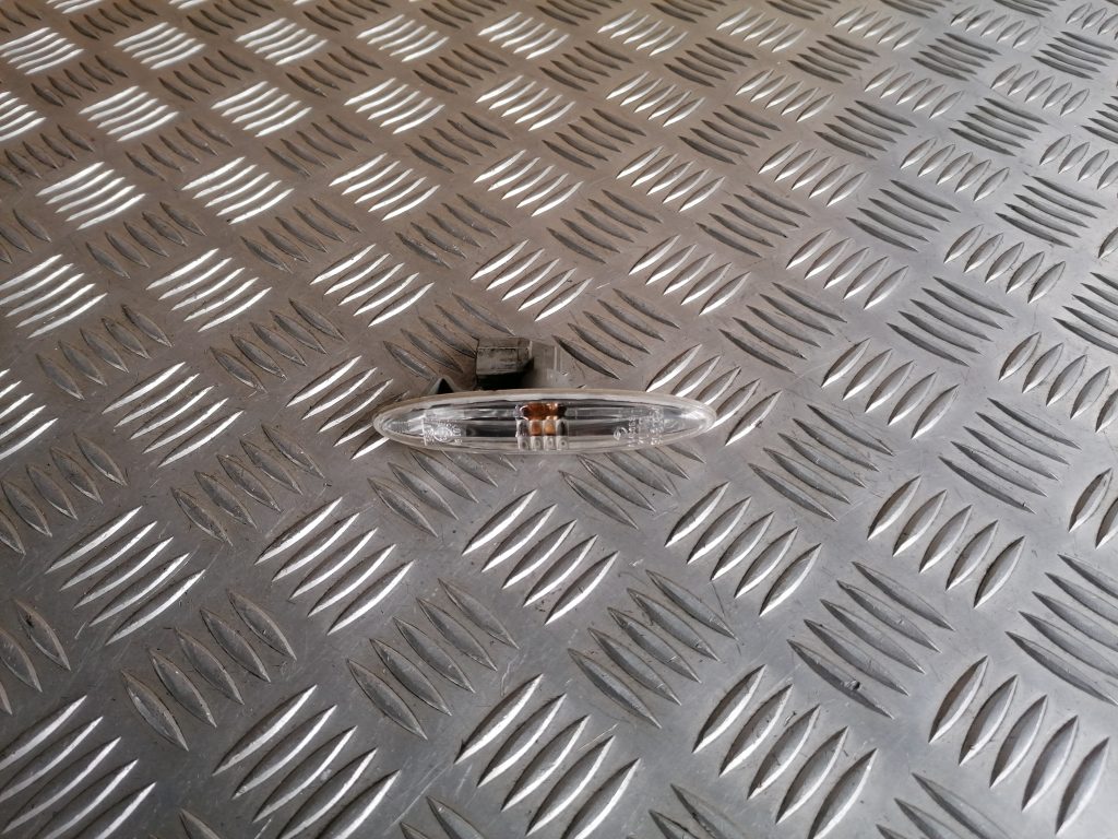 Pagrieziena signala lukturis priekš LEXUS IS250 2007 1 Pagrieziena signala lukturis priekš LEXUS IS250 2007