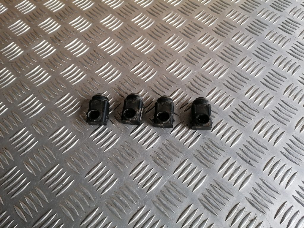 Parkošanās devējs priekš Mercedes-Benz 45428718