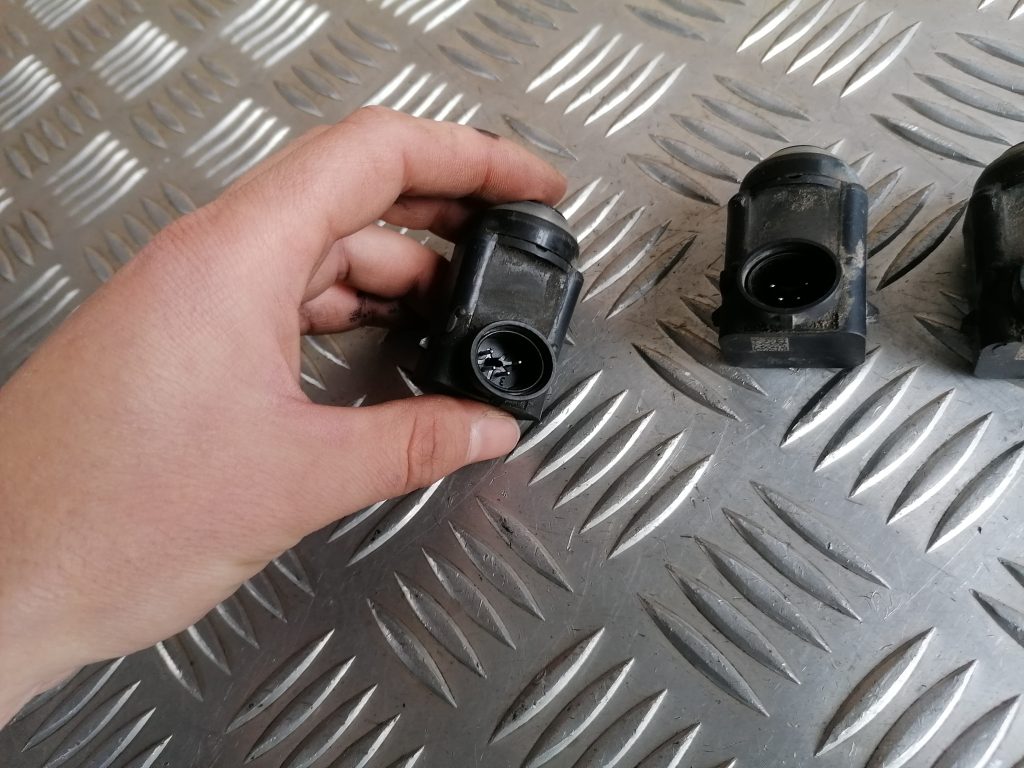 Parkošanās devējs priekš Mercedes-Benz 45428718