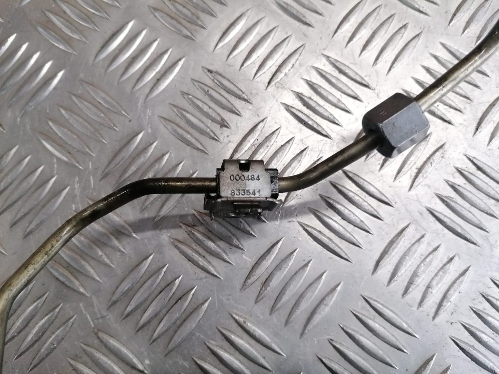 Degvielas caurule priekš CITROEN C-CROSSER 2009 3 Degvielas caurule priekš CITROEN C-CROSSER 2009