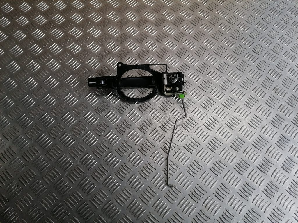 Priekšējāis kreisais durvju rokturis priekš CITROEN C-CROSSER 2009 2 Priekšējāis kreisais durvju rokturis priekš CITROEN C-CROSSER 2009