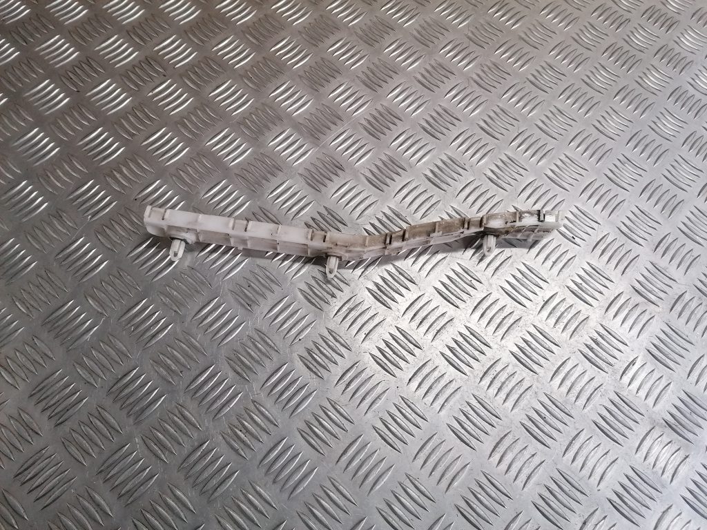 Aizmugurējā spārna un bufera stiprinājums priekš CITROEN C-CROSSER 2009 2 Aizmugurējā spārna un bufera stiprinājums priekš CITROEN C-CROSSER 2009