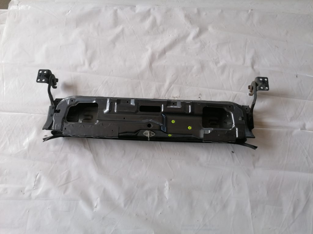 Bagāžnieka vāks priekš CITROEN C-CROSSER 2009 2 Bagāžnieka vāks priekš CITROEN C-CROSSER 2009