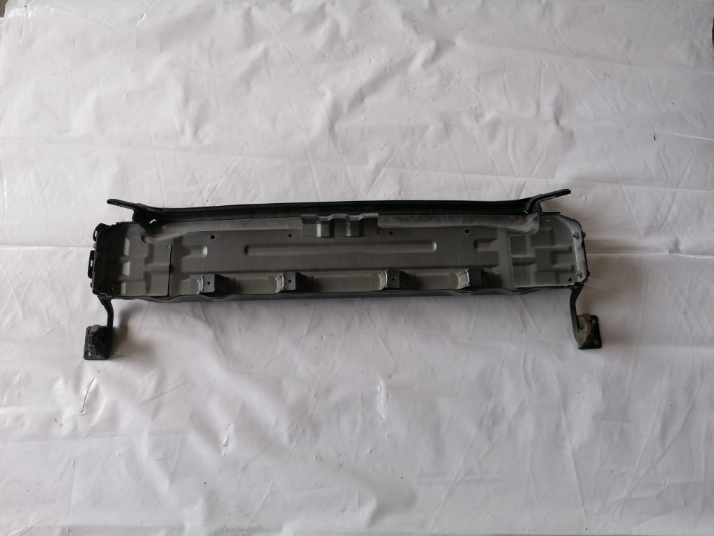 Bagāžnieka vāks priekš CITROEN C-CROSSER 2009 1 Bagāžnieka vāks priekš CITROEN C-CROSSER 2009