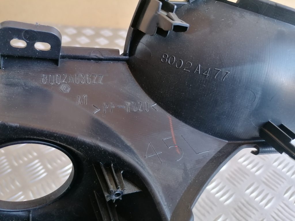 Centrālās konsoles (apdares) vidēja daļa priekš CITROEN C-CROSSER 2009 4 Centrālās konsoles (apdares) vidēja daļa priekš CITROEN C-CROSSER 2009