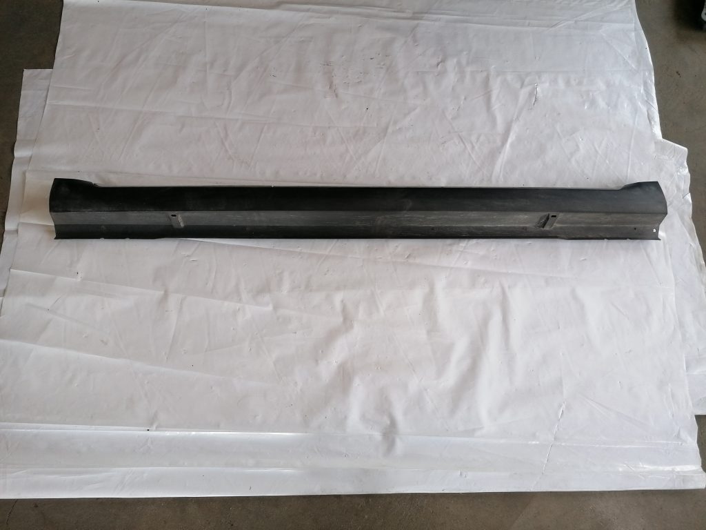 Ārēja sliekšņa laba uzlika priekš CITROEN C-CROSSER 2009 1 Ārēja sliekšņa laba uzlika priekš CITROEN C-CROSSER 2009