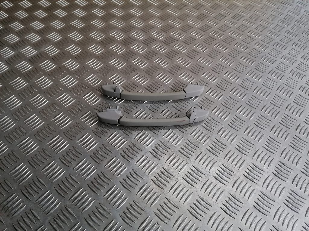 Salona rokturis griestos priekš BMW 320D E46 2004 TOURING 3 Salona rokturis griestos priekš BMW 320D E46 2004 TOURING