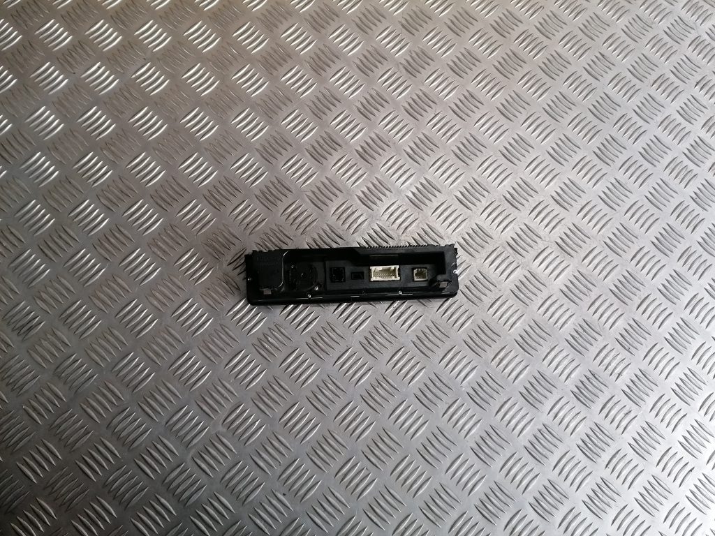 Klimata kontroles bloks priekš BMW 320D E46 2004 TOURING