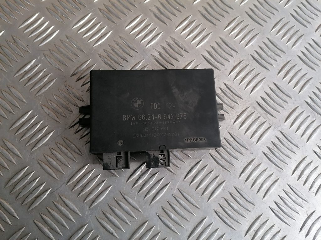 Parkošanās devēju vadības bloks priekš BMW 320D E46 2004 TOURING 4 Parkošanās devēju vadības bloks priekš BMW 320D E46 2004 TOURING