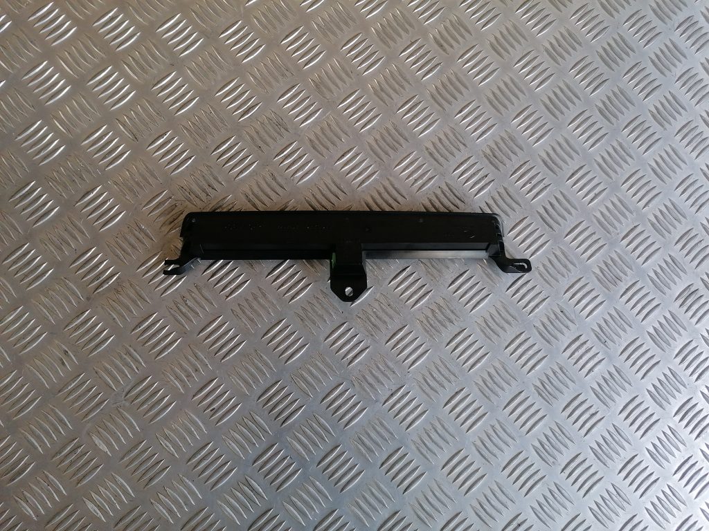 Stop signāls priekš VOLVO XC70 2007 2 Stop signāls priekš VOLVO XC70 2007