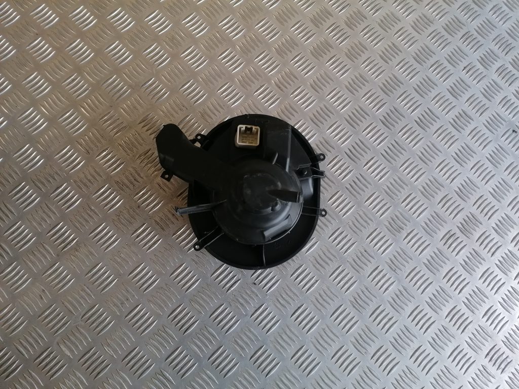 Salona ventilators priekš VOLVO XC70 2007