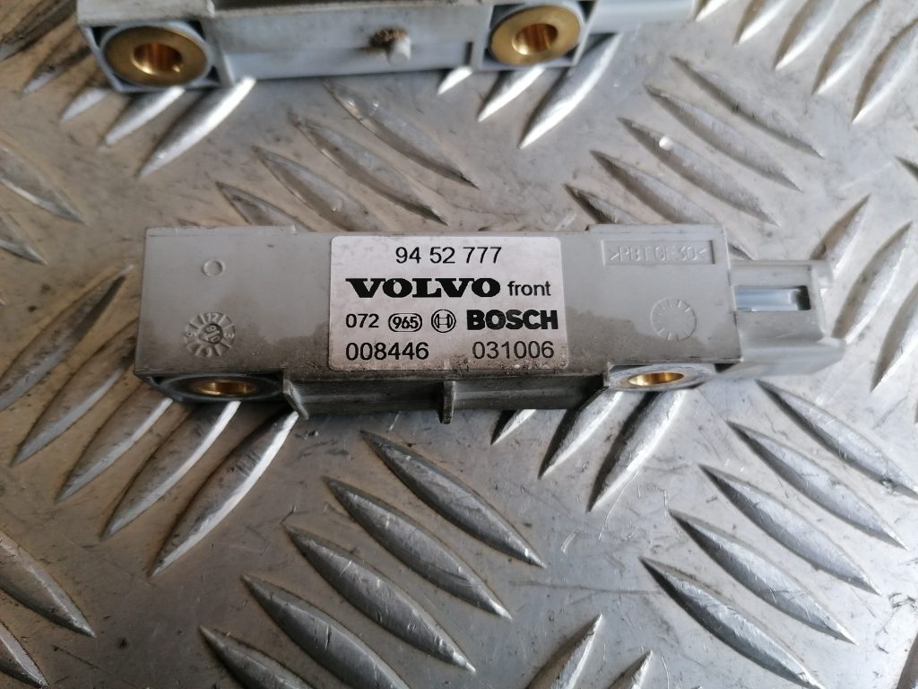 Drošības spilvena trieciensensors priekš VOLVO XC70 2007
