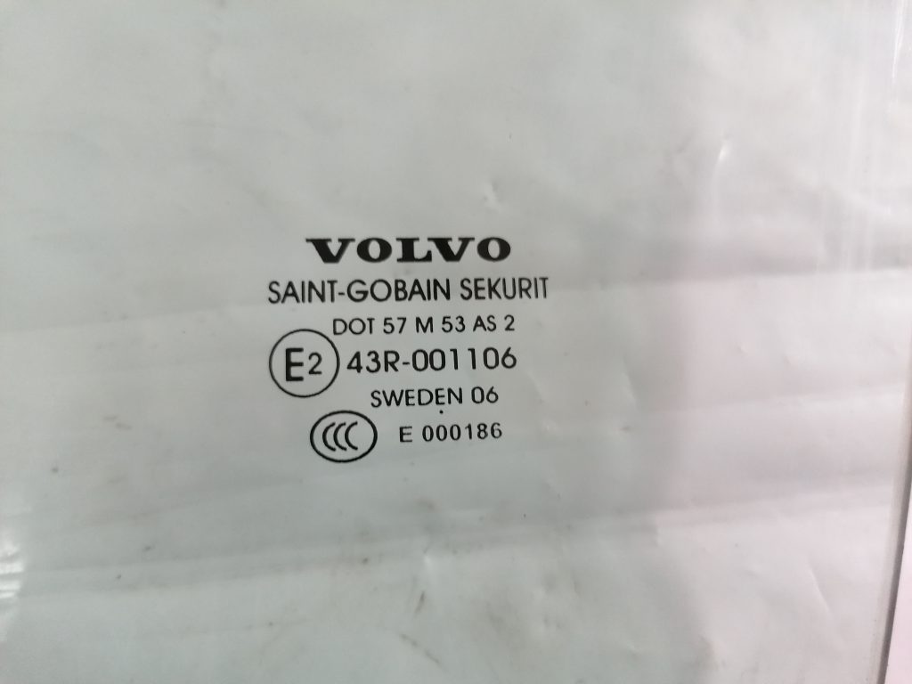 Priekšējo kreiso durvju stikls priekš VOLVO XC70 2007 2 Priekšējo kreiso durvju stikls priekš VOLVO XC70 2007