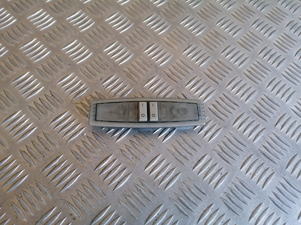 Aizmugurējo sēdvietu apgaismojums priekš OPEL ZAFIRA 2004