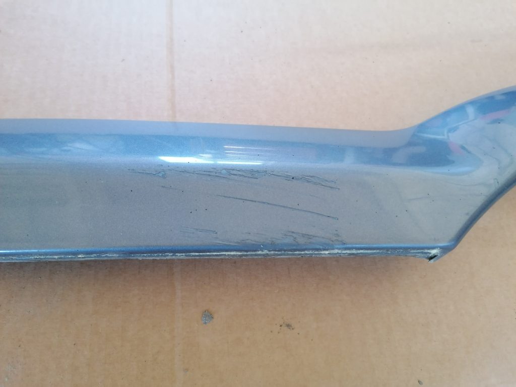 Aizmugurēja spārna uzlika (moldings) priekš OPEL ZAFIRA 2004